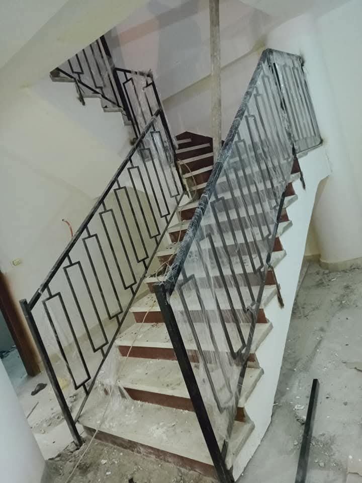 سلالم كريتال - صورة 2